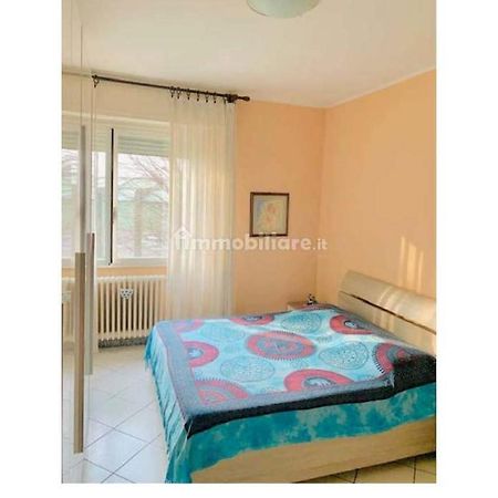 Double Room - Home Stay Milaan Buitenkant foto